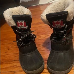 Kids size 13 Pajar winter boots